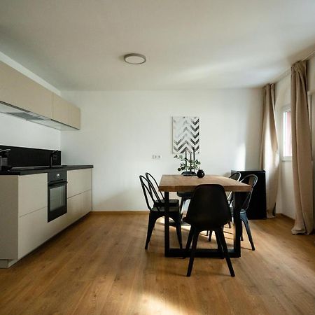 Oldtown Studio Apartment With 2 Bathrooms Düsseldorf Zewnętrze zdjęcie